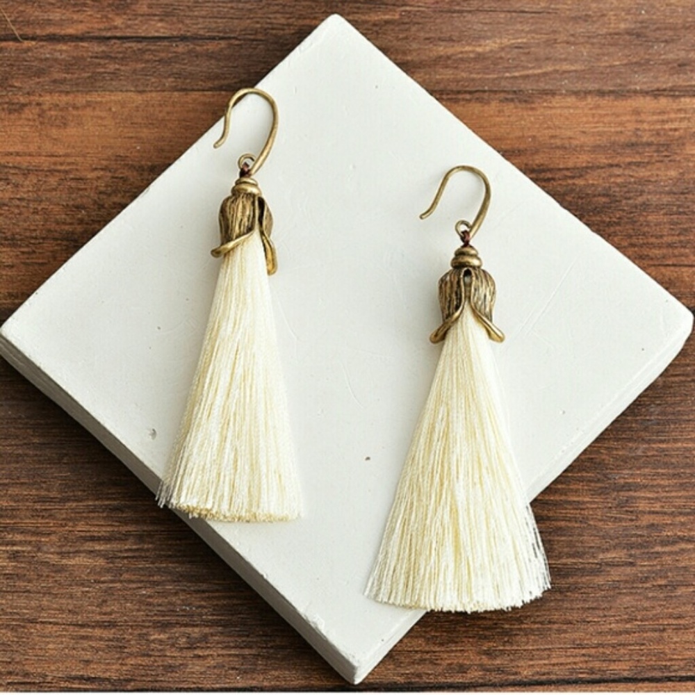 Boho Silk Tassle Earrings: Burnished Gold/Cream